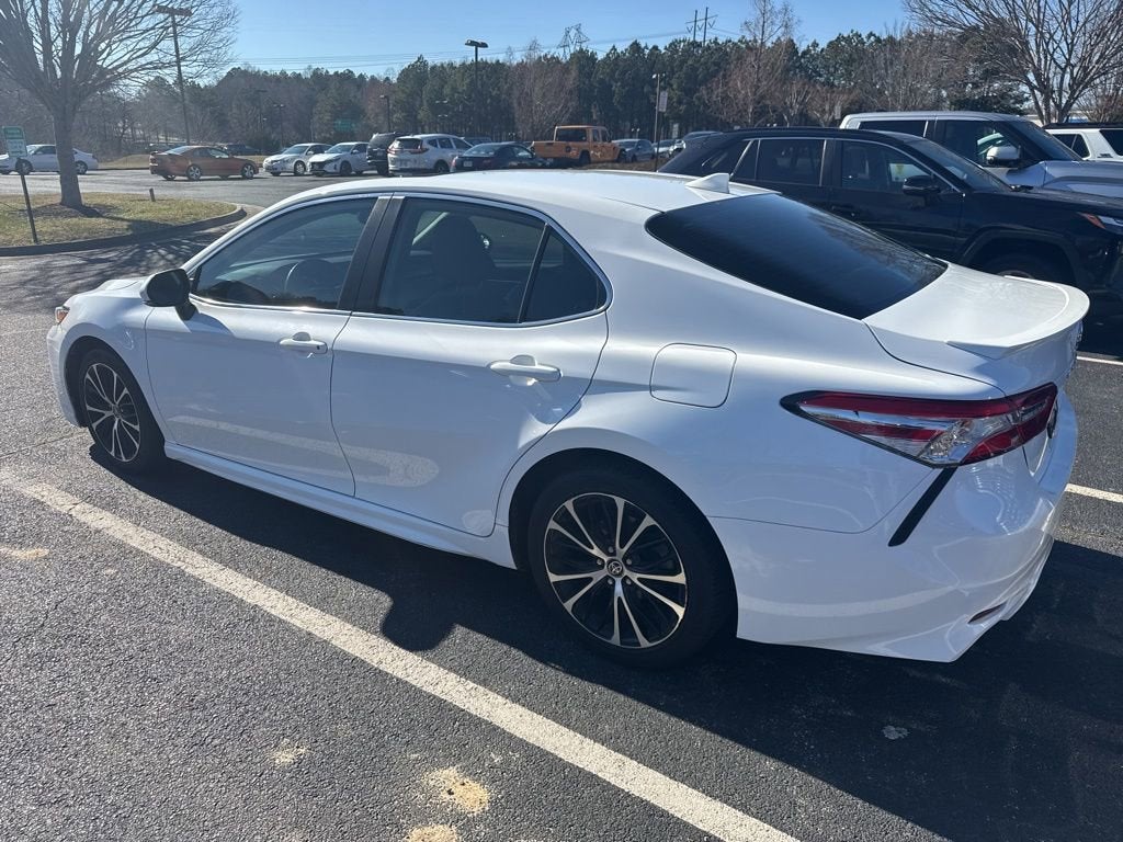 2020 Toyota Camry SE