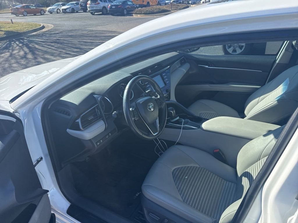 2020 Toyota Camry SE