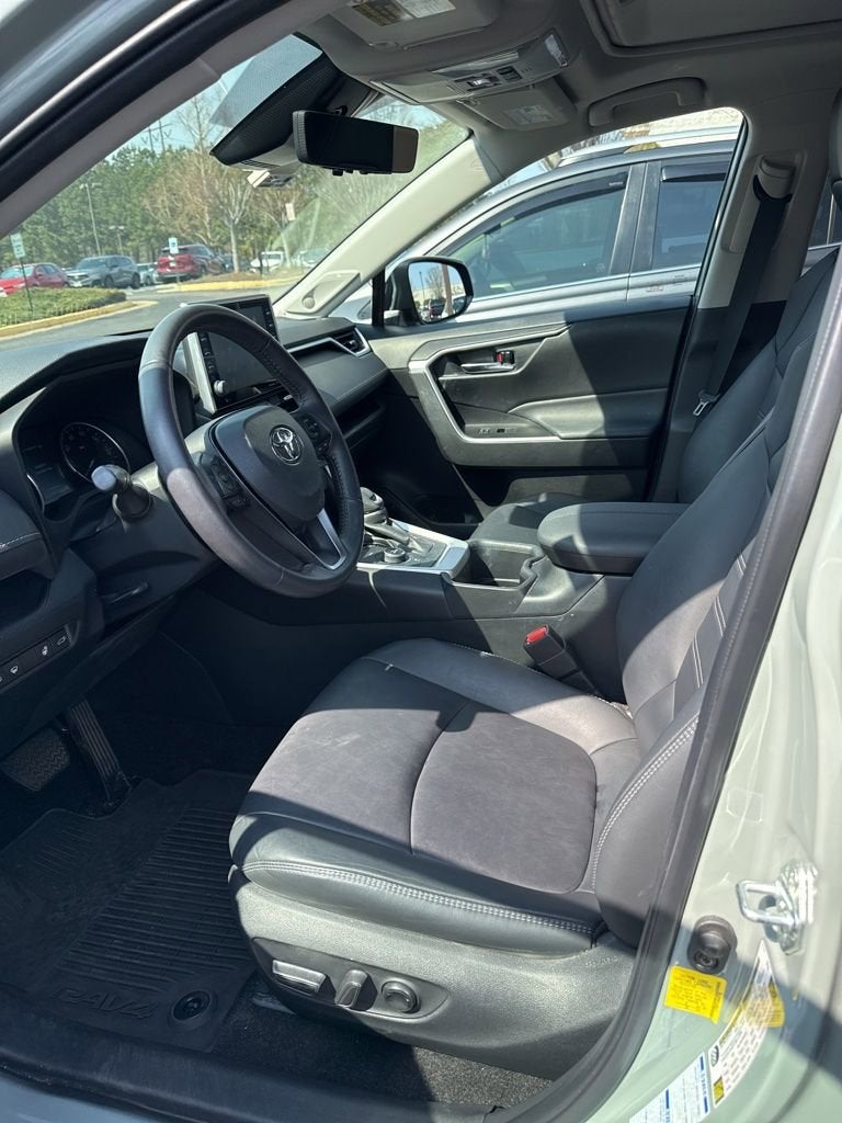 2022 Toyota RAV4 XLE Premium