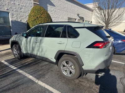 2022 Toyota RAV4 XLE