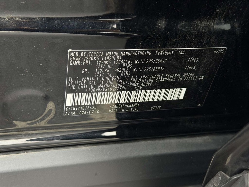 2025 Toyota RAV4 XLE