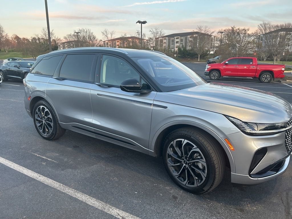 2025 Lincoln Nautilus Reserve