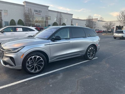 2025 Lincoln Nautilus Reserve