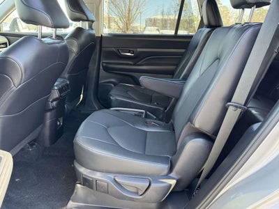 2025 Toyota Grand Highlander XLE