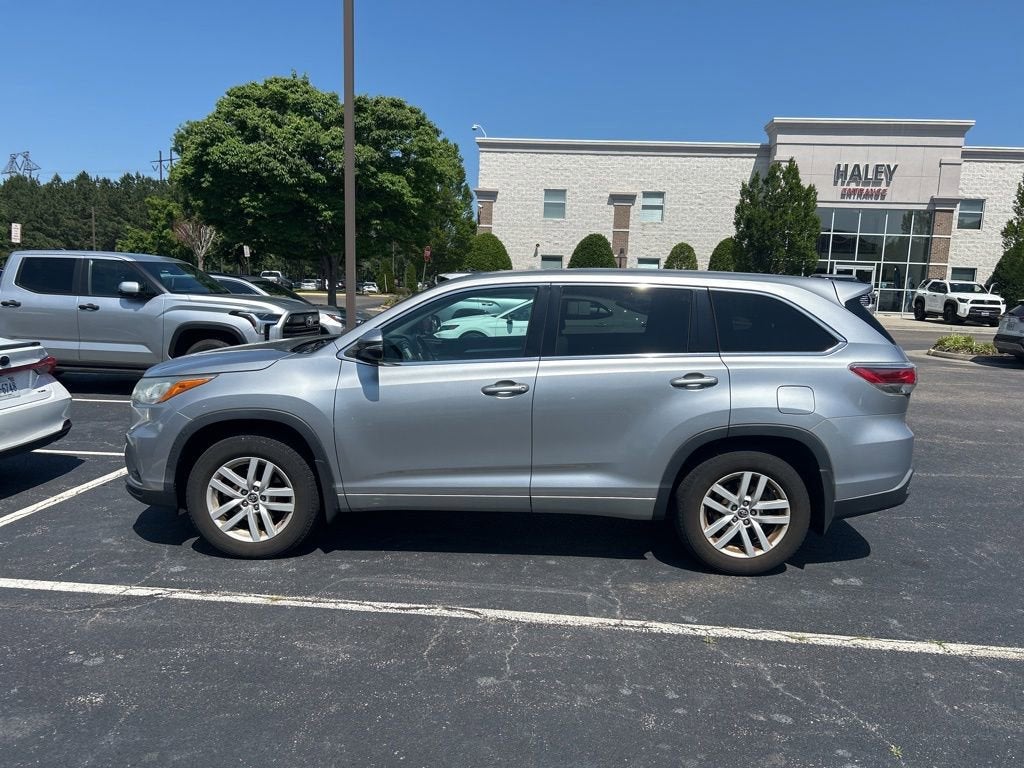2016 Toyota Highlander LE V6