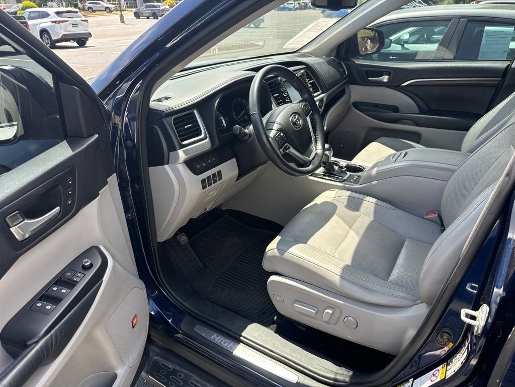 2015 Toyota Highlander Limited Platinum V6