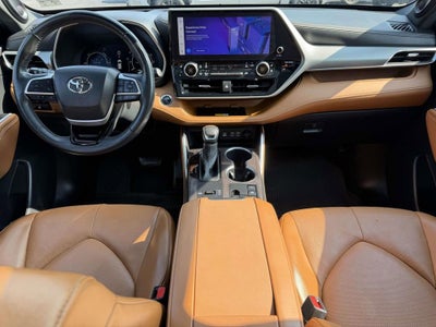 2023 Toyota Highlander Platinum