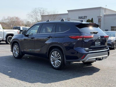 2023 Toyota Highlander Platinum