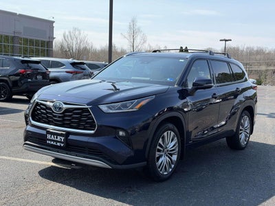 2023 Toyota Highlander Platinum