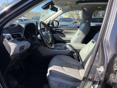2021 Toyota Highlander Platinum
