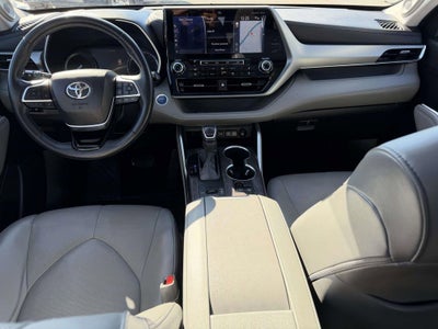 2021 Toyota Highlander Platinum
