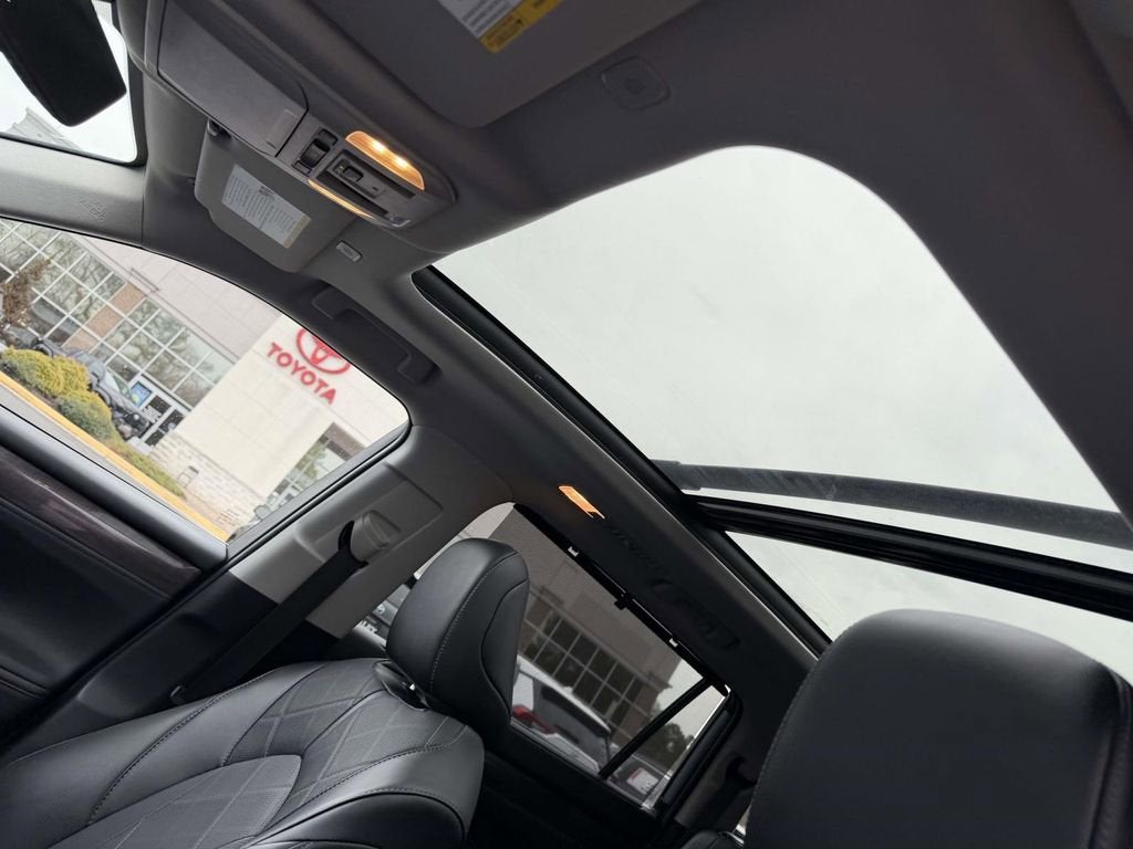 2024 Toyota Highlander Platinum