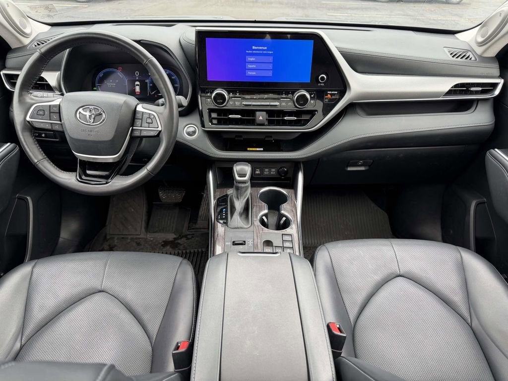 2024 Toyota Highlander Platinum