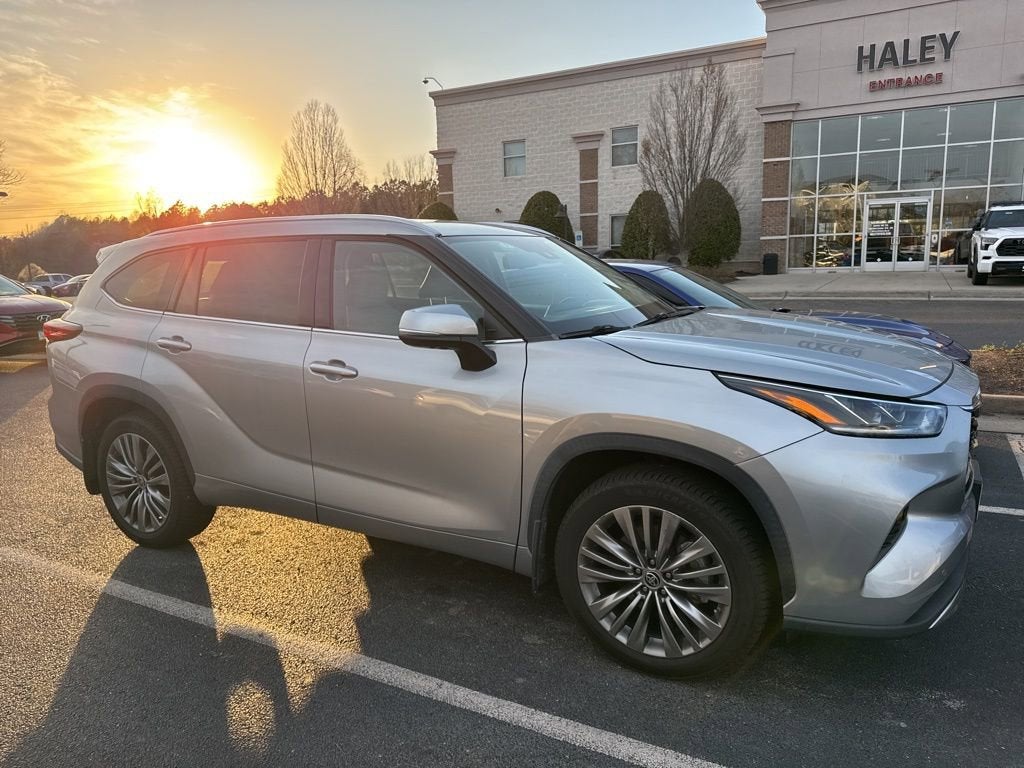 2021 Toyota Highlander Platinum