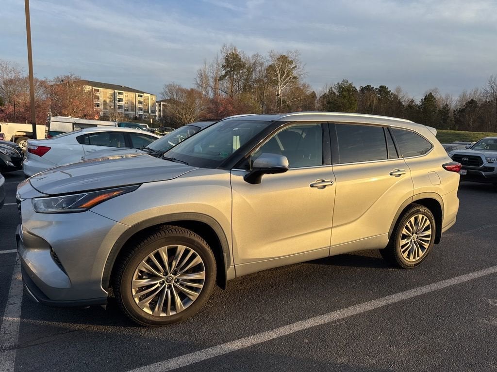 2021 Toyota Highlander Platinum