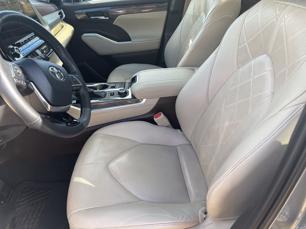 2020 Toyota Highlander Platinum