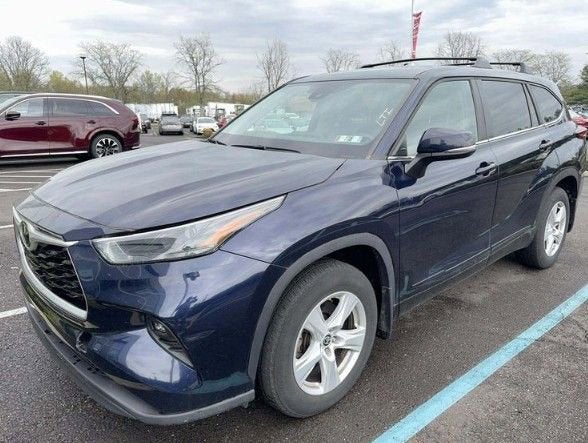 2023 Toyota Highlander LE