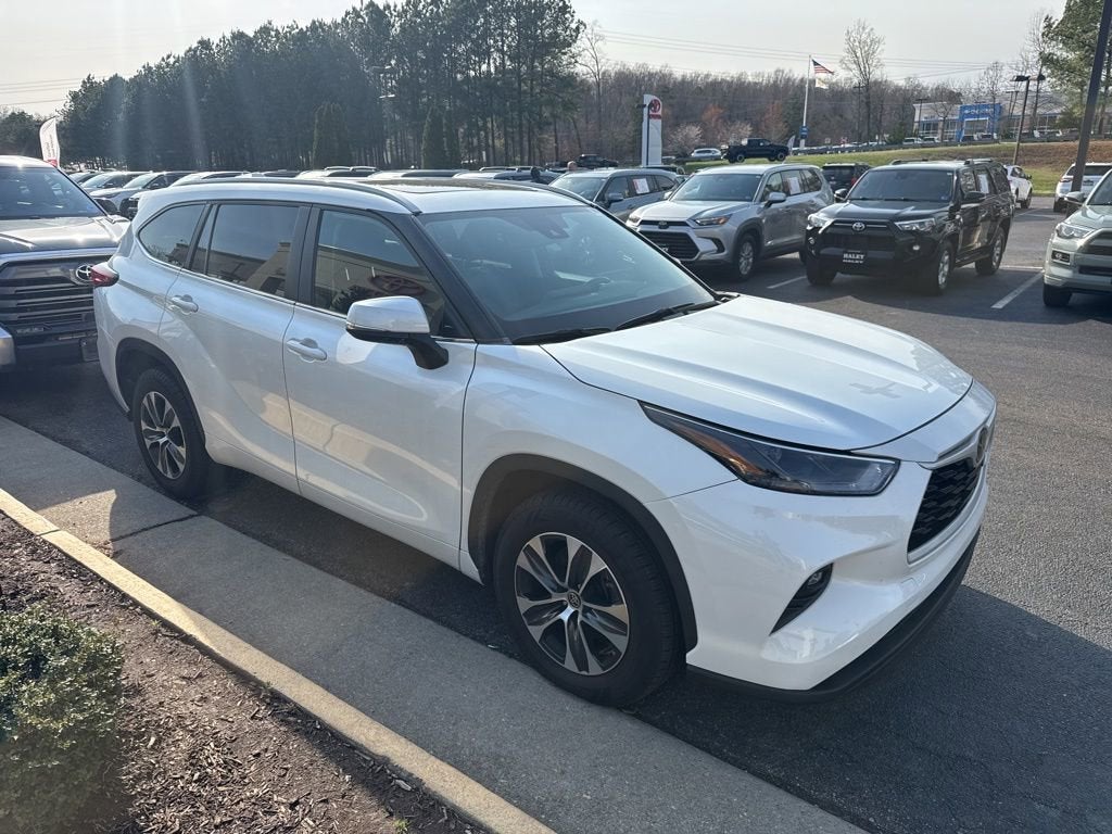 2023 Toyota Highlander XLE