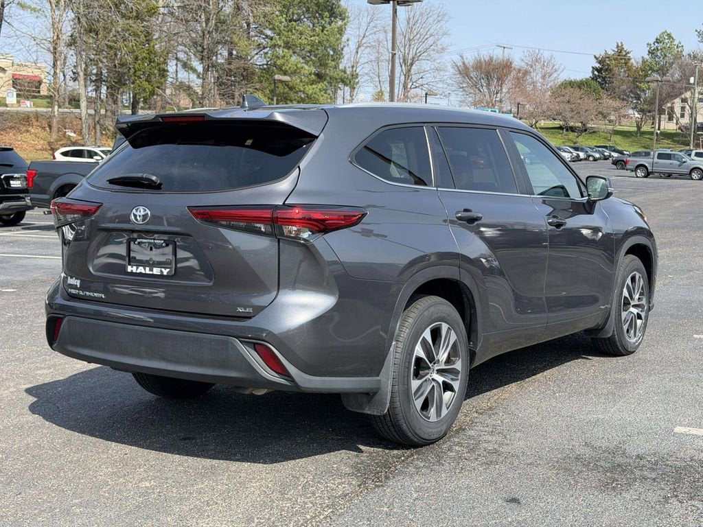 2023 Toyota Highlander XLE
