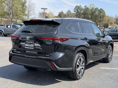 2024 Toyota Highlander XLE
