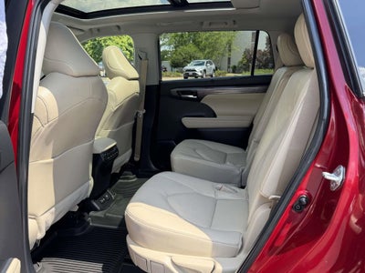 2024 Toyota Highlander Platinum
