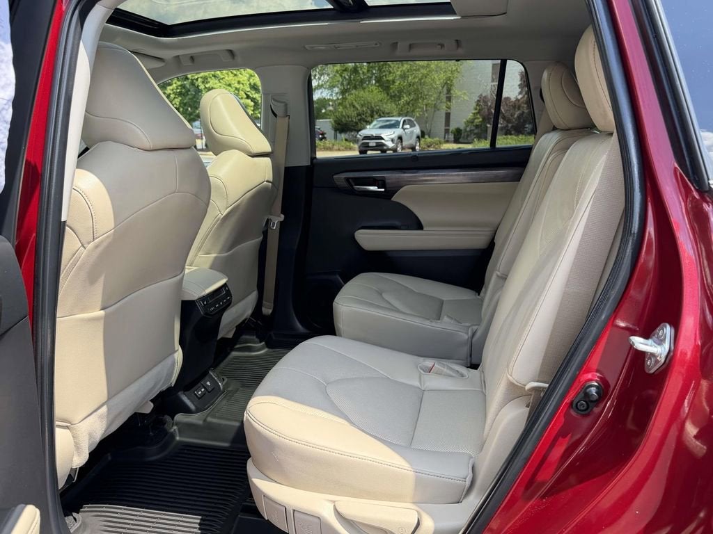 2024 Toyota Highlander Platinum
