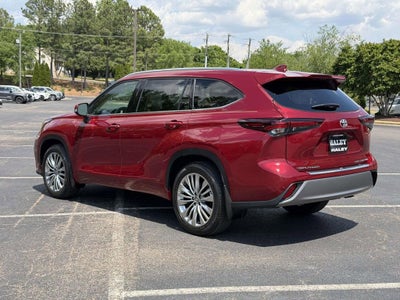 2024 Toyota Highlander Platinum