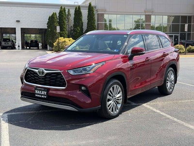 2024 Toyota Highlander Platinum