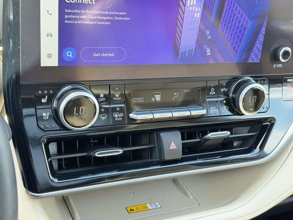 2024 Toyota Highlander Platinum