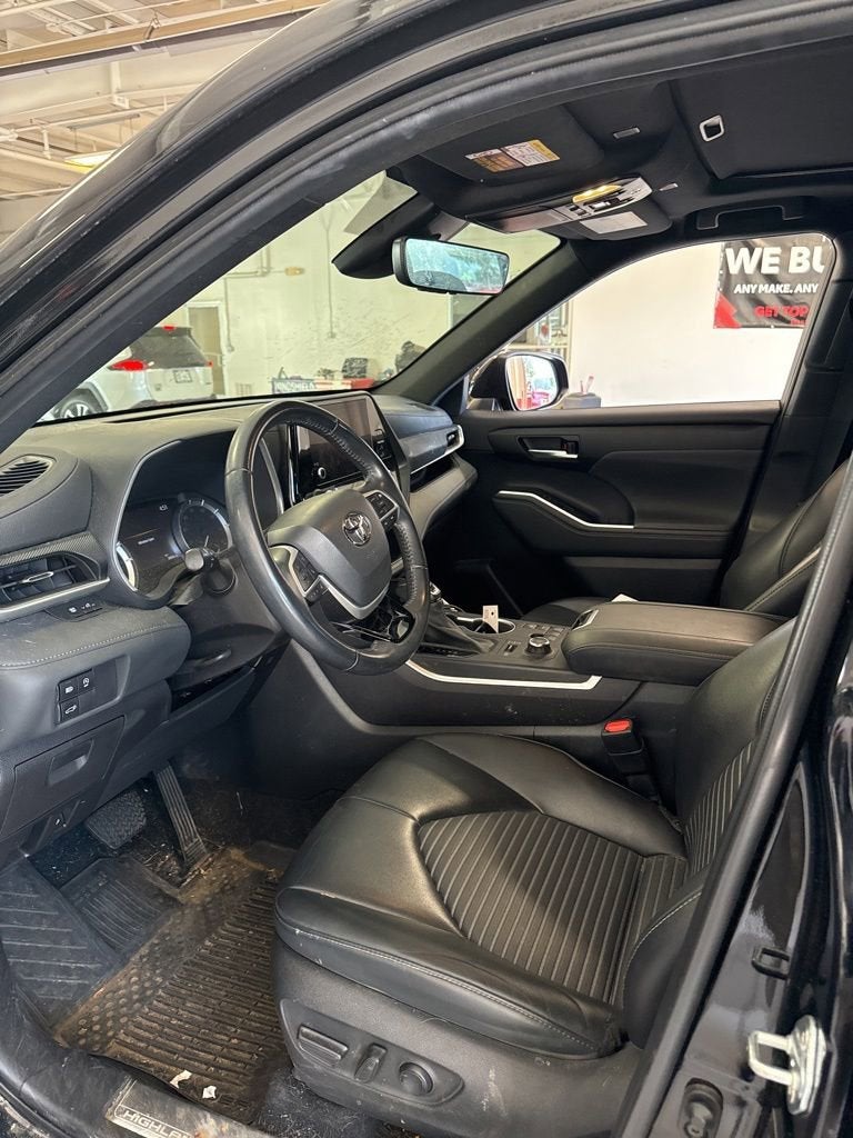2023 Toyota Highlander XSE