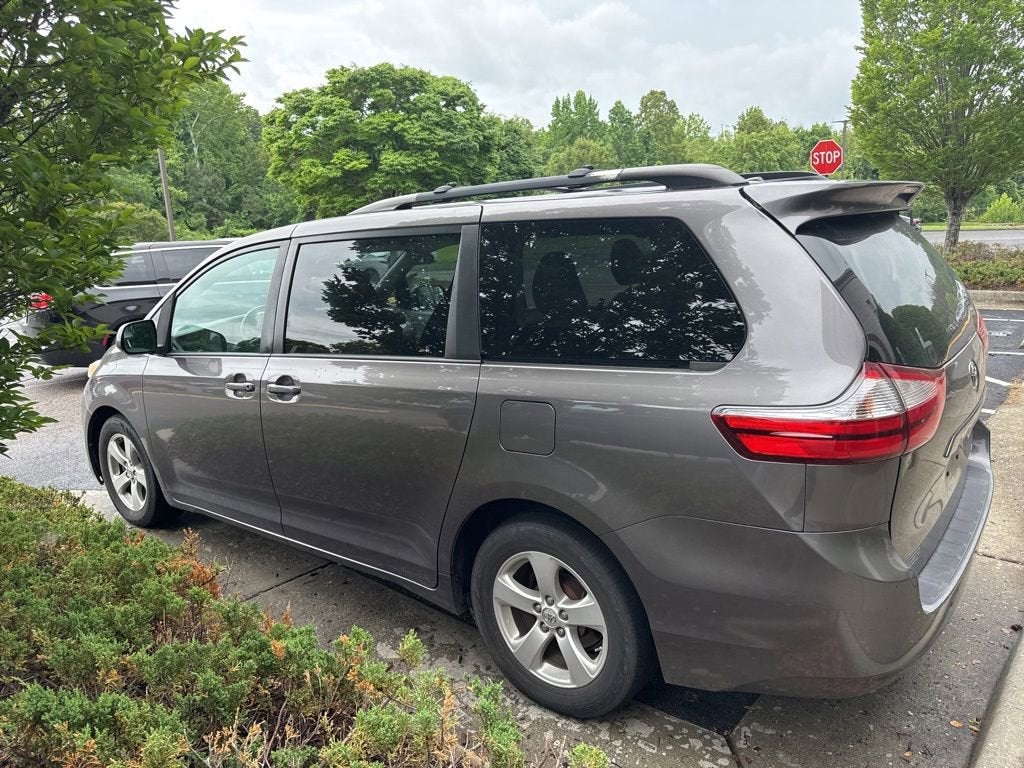 2015 Toyota Sienna LE