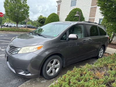 2015 Toyota Sienna LE