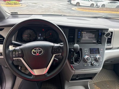 2015 Toyota Sienna LE