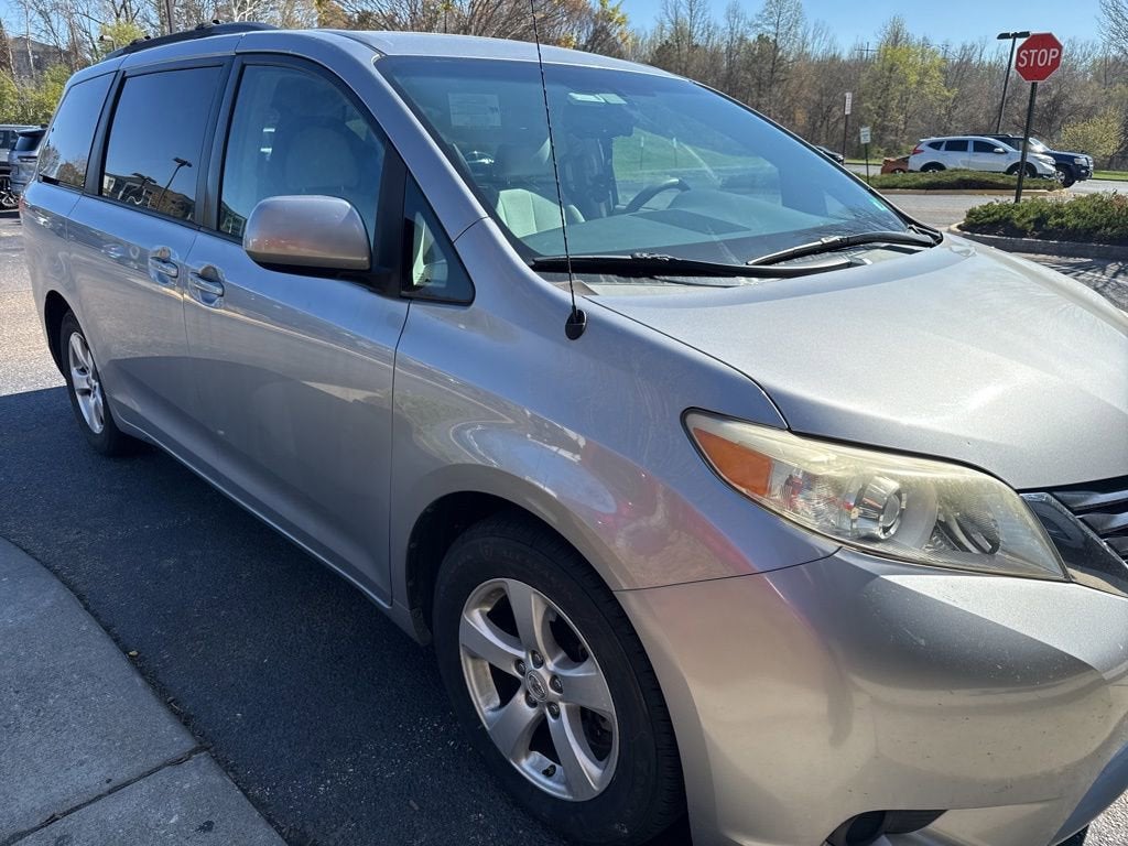 2012 Toyota Sienna LE