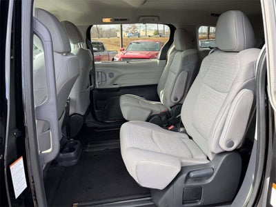 2024 Toyota Sienna LE