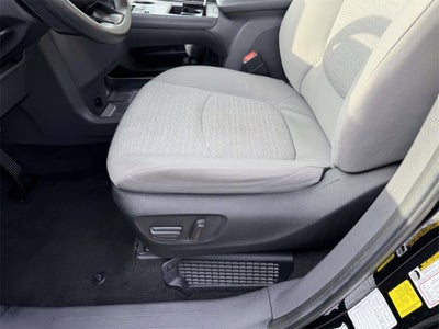 2024 Toyota Sienna LE