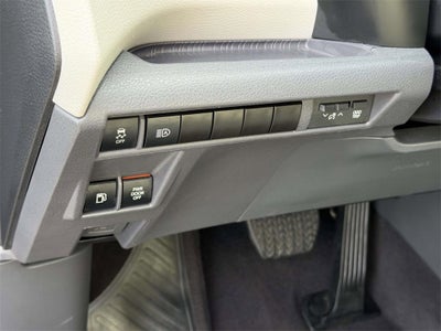 2024 Toyota Sienna LE