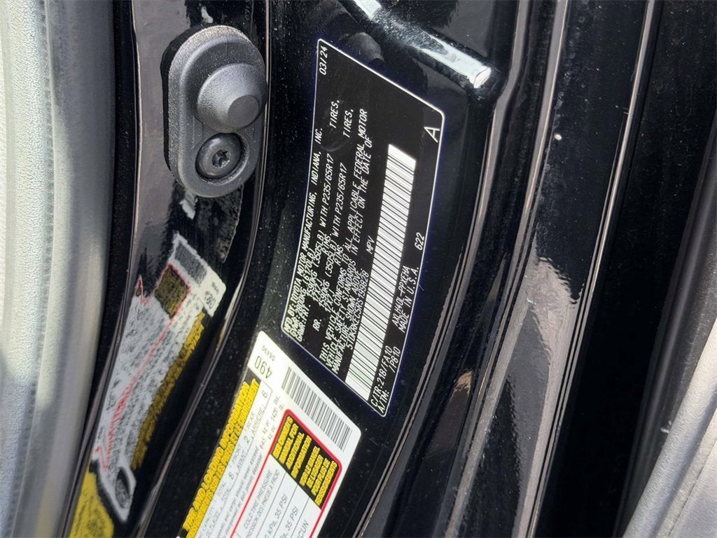 2024 Toyota Sienna LE