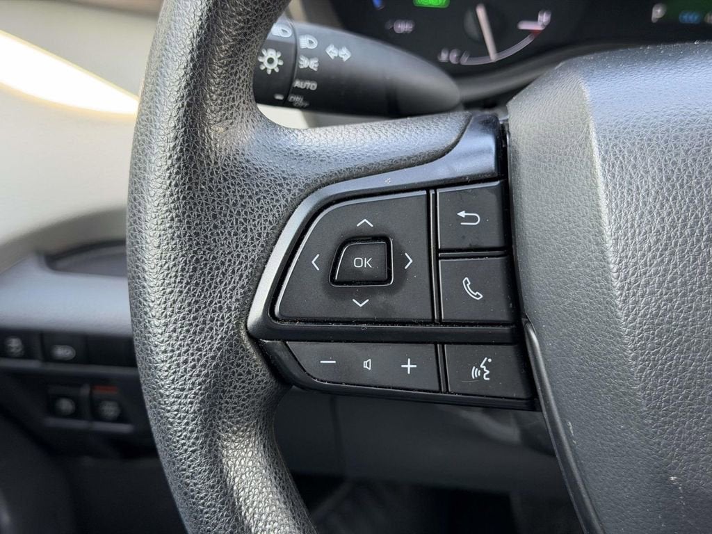 2024 Toyota Sienna LE