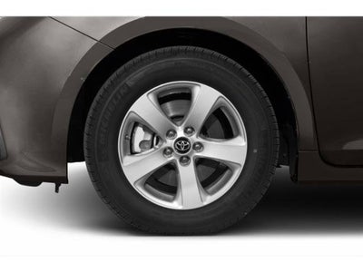 2018 Toyota Sienna LE