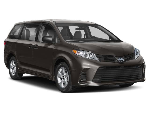 2018 Toyota Sienna LE