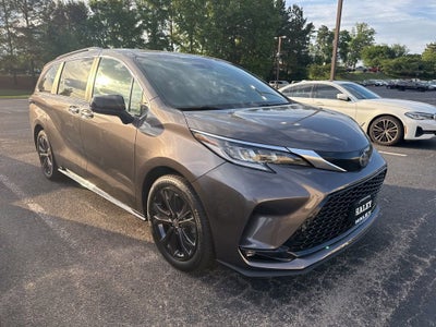 2022 Toyota Sienna XSE