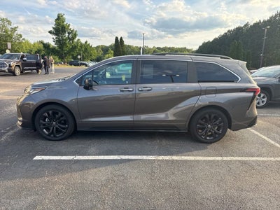 2022 Toyota Sienna XSE