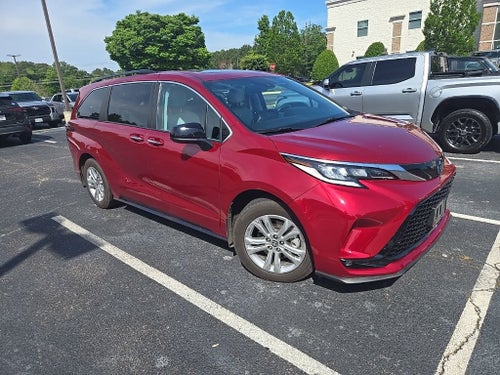 2022 Toyota Sienna XSE