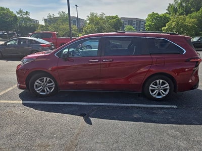 2022 Toyota Sienna XSE