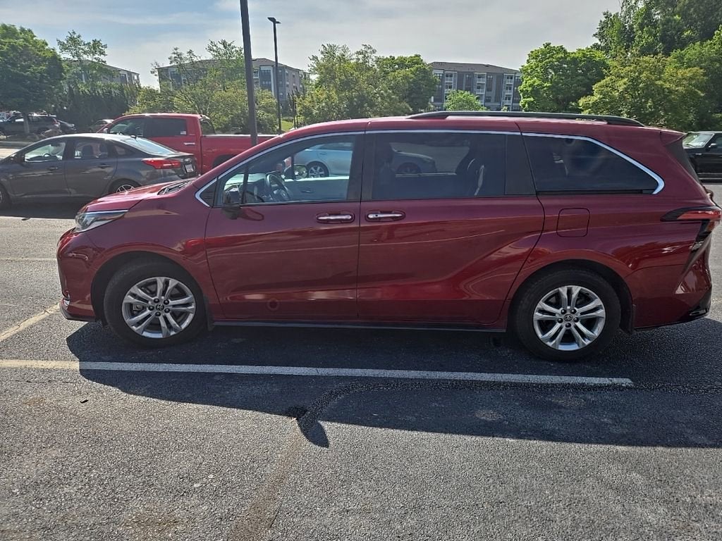 2022 Toyota Sienna XSE