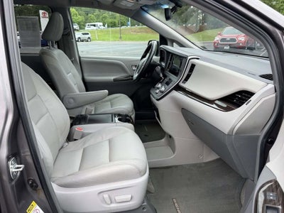 2015 Toyota Sienna XLE