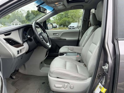 2015 Toyota Sienna XLE