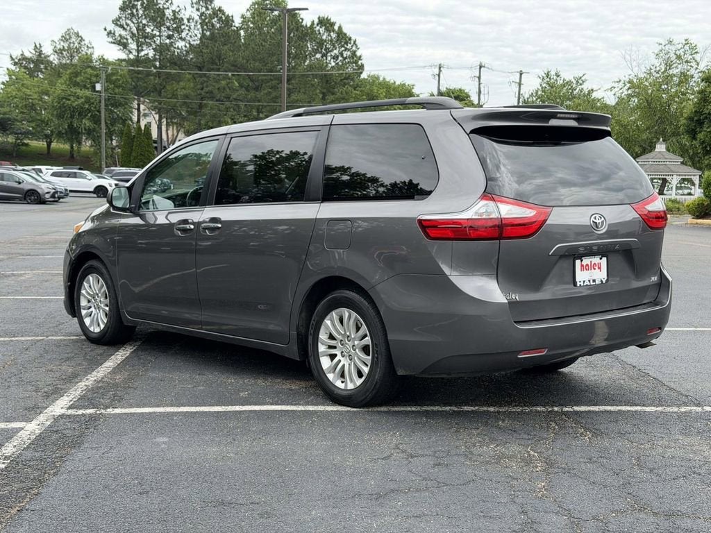 2015 Toyota Sienna XLE