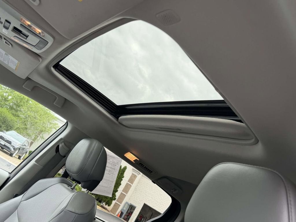 2022 Toyota Sienna XLE